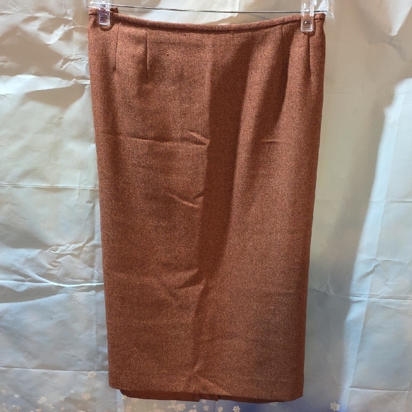 Le Suit Brown Blazer and Skirt Set  12E - Picture 4 of 5